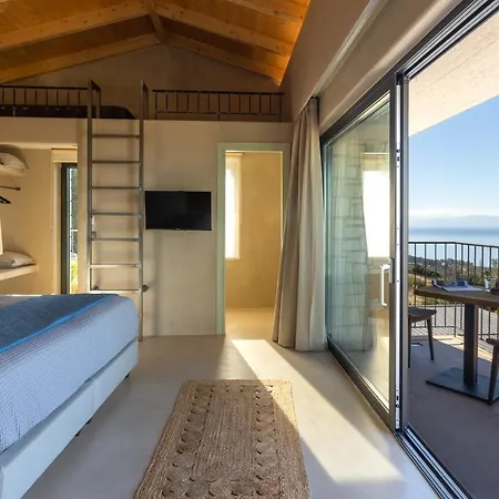 Apeiron فيلة Livathos (Kefalonia)