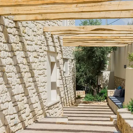 Apeiron * Livathos (Kefalonia)