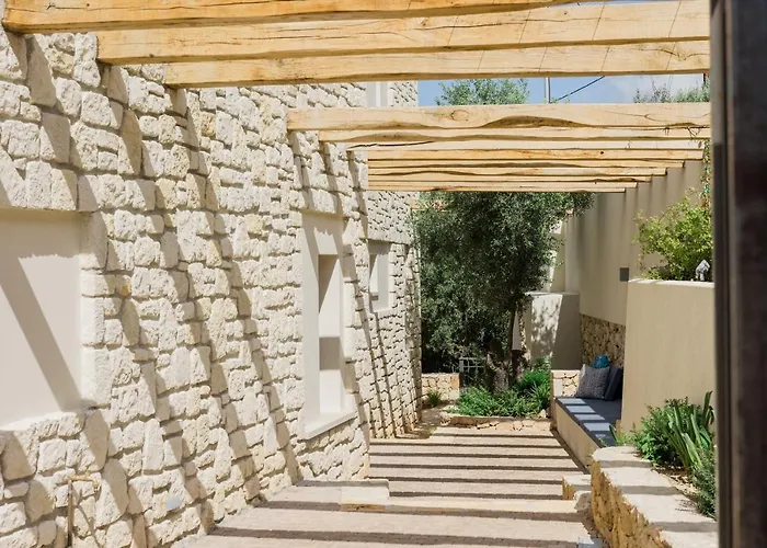 Apeiron * Livathos (Kefalonia)