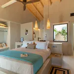 Apeiron Villa